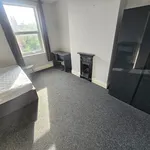 Rent 6 bedroom house in Leeds