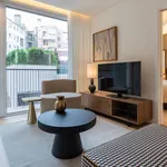 Rent 1 bedroom apartment of 893 m² in Lisbon