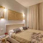 Rent 3 bedroom apartment of 100 m² in Florence