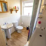 Rent 3 bedroom flat in West Midlands