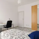 Rent a room in milan