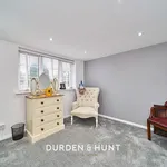 Rent 3 bedroom flat in Epping Forest