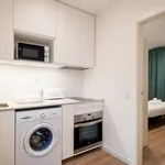 Rent 1 bedroom apartment of 35 m² in Barcelona