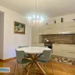 Rent 1 bedroom apartment of 90 m² in Verona