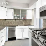 Rent 3 bedroom apartment in New York City