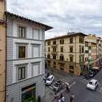 Rent 1 bedroom apartment of 70 m² in Florence