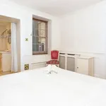 Rent 3 bedroom flat of 116 m² in London