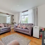 Rent 3 bedroom apartment in London