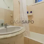 Rent 4 bedroom house of 155 m² in Vila Nova de Gaia