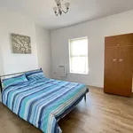 Rent 2 bedroom flat in Yorkshire And The Humber