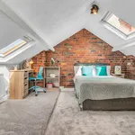 Rent 5 bedroom house in Leeds