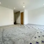 Rent 4 bedroom apartment in West Midlands