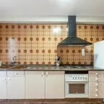 Rent 4 bedroom apartment in Valencia