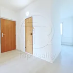 Pronajměte si 2 ložnic/e byt o rozloze 55 m² v Habartov