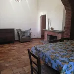 Rent 5 bedroom house of 105 m² in Fiumicino