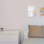 Rent a room in lisbon