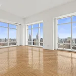 Rent 3 bedroom apartment of 251 m² in New York