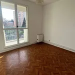 Appartement de 107 m² avec 5 chambre(s) en location à Istres