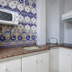 Rent 4 bedroom apartment in Valencia