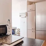 Rent a room of 110 m² in valencia