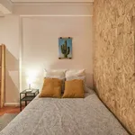 Rent a room in lisbon