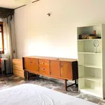 Rent 5 bedroom apartment in Rome