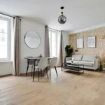 Rent 2 bedroom apartment of 440 m² in Paris