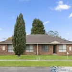 Rent 3 bedroom house in Dandenong