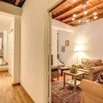 Rent 7 bedroom apartment of 140 m² in Rome