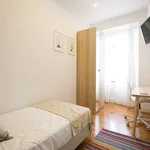 Rent a room in lisbon