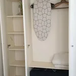 Appartement de 270 m² avec 1 chambre(s) en location à Paris