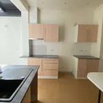 Appartement de 118 m² avec 4 chambre(s) en location à Valence