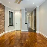 Rent 2 bedroom apartment in Manhattan