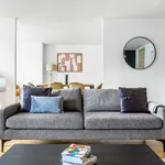 Rent 3 bedroom apartment of 1335 m² in Paris