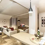 Pronajměte si 2 ložnic/e byt o rozloze 125 m² v Prague