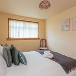 Rent 4 bedroom flat of 88 m² in Edinburgh