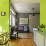 Rent 2 bedroom apartment in Como