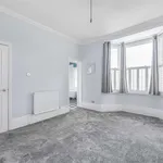 Rent 2 bedroom flat in London