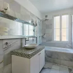 Rent 6 bedroom apartment of 186 m² in Paris