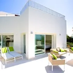 Rent 4 bedroom house of 1390 m² in Marbella