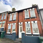 Rent 2 bedroom flat in South East England