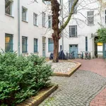 Rent 2 bedroom apartment of 78 m² in Berlin