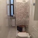 Rent 2 bedroom apartment of 65 m² in Milano