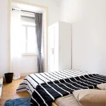 Rent 3 bedroom apartment in Lisbon