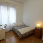 Rent a room in Madrid']