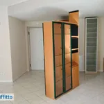 Affitto 3 camera appartamento di 85 m² in Cernusco sul Naviglio