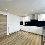 Rent 3 bedroom apartment of 98 m² in Résidence les Prunelles