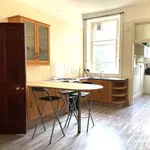 Rent 3 bedroom flat in Edinburgh