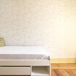 Rent a room in lisbon