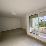 Rent 2 bedroom apartment of 49 m² in COMPIEGNE